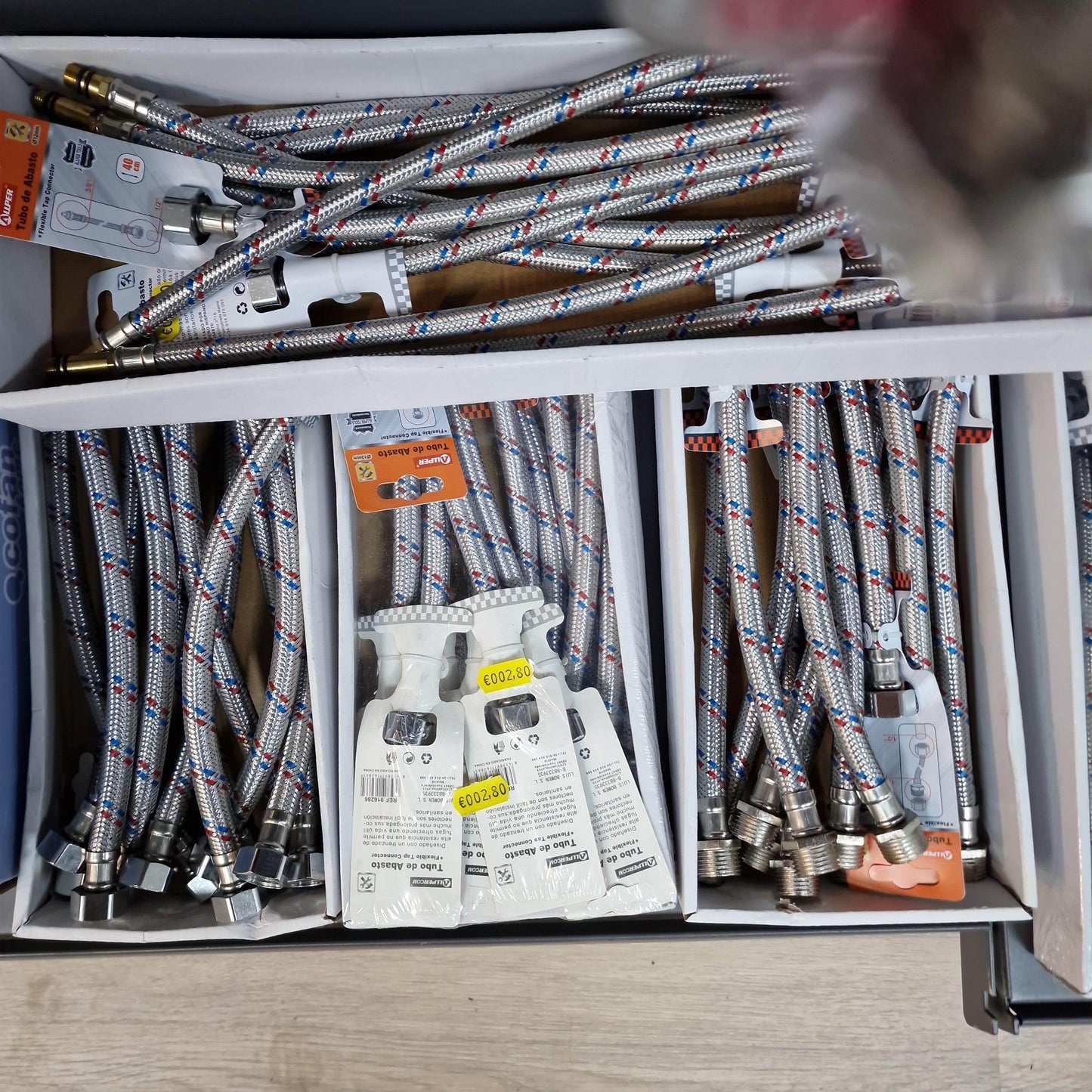 Tubo de Abasto - Pinturas y Tarimas Ideas