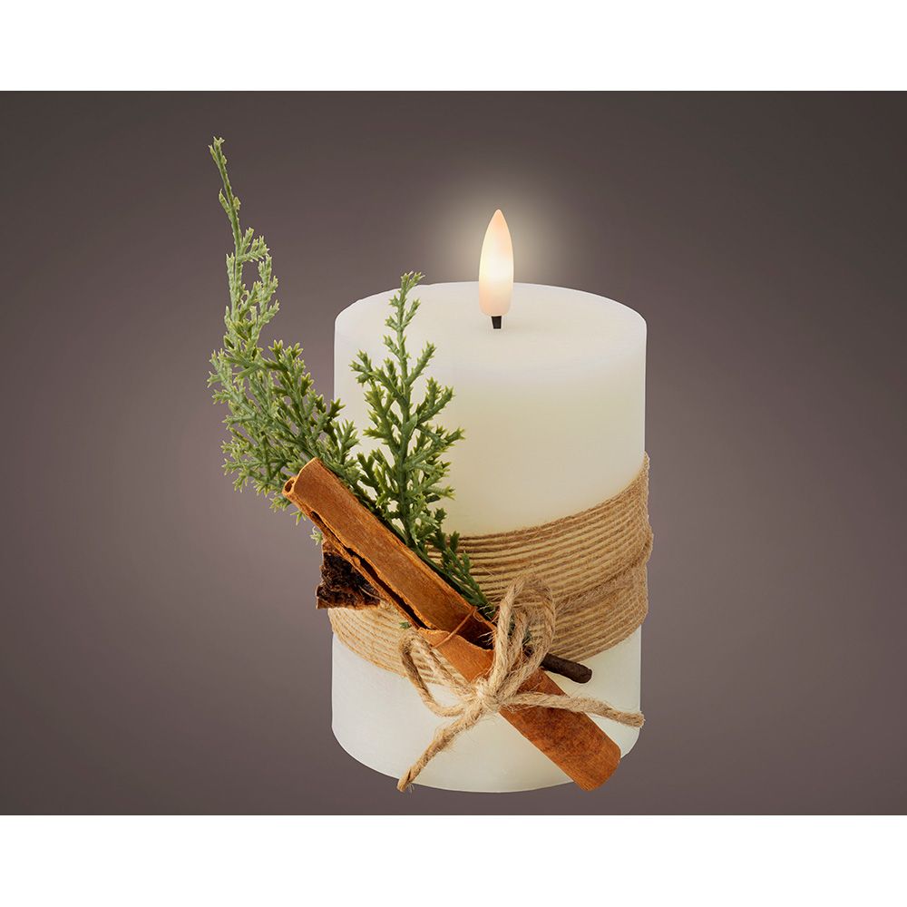 VELA DE CERA LED EFECTO LLAMA, COLOR BLANCO, SUPERFICIE RÚSTICA CON RAMILLETE Ø7,5 x 13 cm