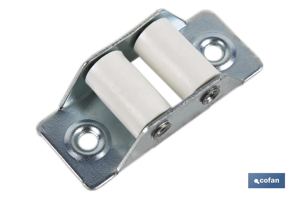 PASACINTAS METÁLICO CON RODILLO DE NYLON 31X65 MM VENTA UNITARIA