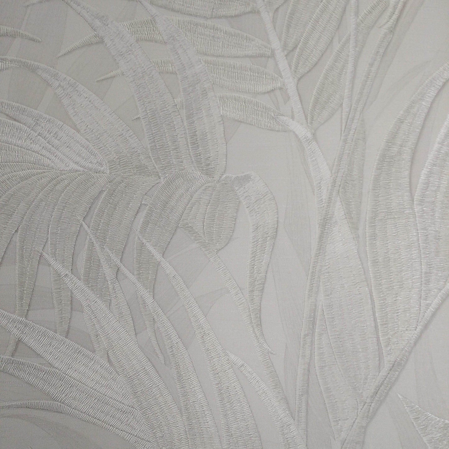 Papel Pintado Tropical Palm Plateado Claro - Pinturas y Tarimas Ideas