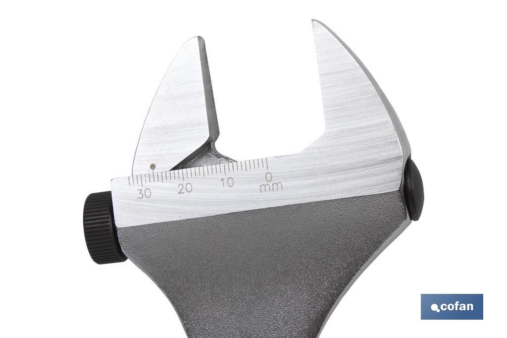 LLAVE AJUSTABLE MOLETA LATERAL 20