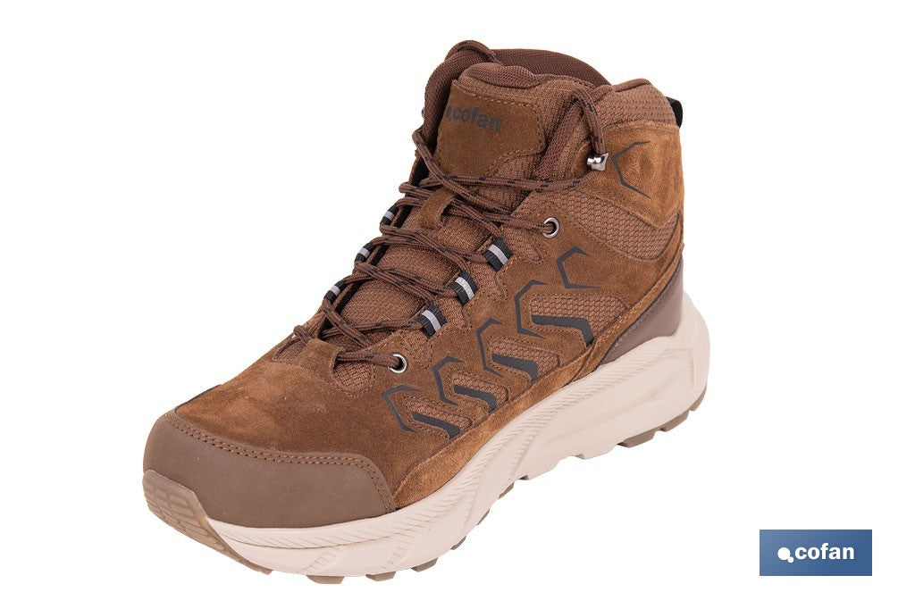 BOTA DE TREKKING MARRÓN MODELO SARDINERO TALLA 44