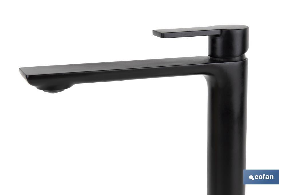 GRIFO ALTO MONOMANDO PARA LAVABO NEGRO MATE MODELO KERCH  25mm