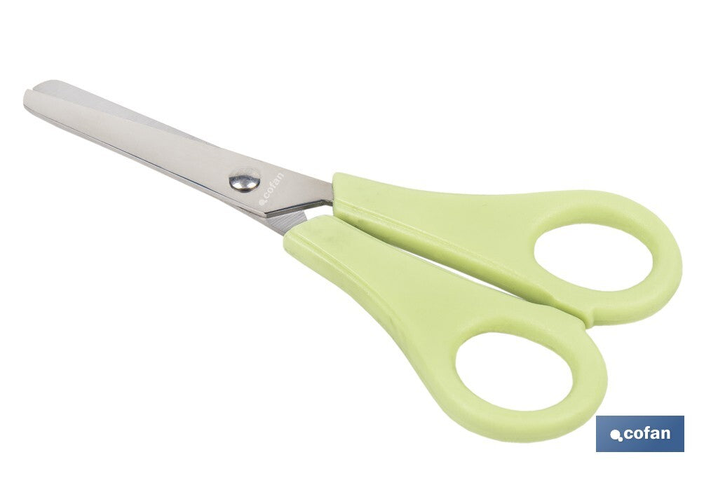 TIJERA ESCOLAR CON PUNTA REDONDA DE COLOR VERDE 13,3 CM