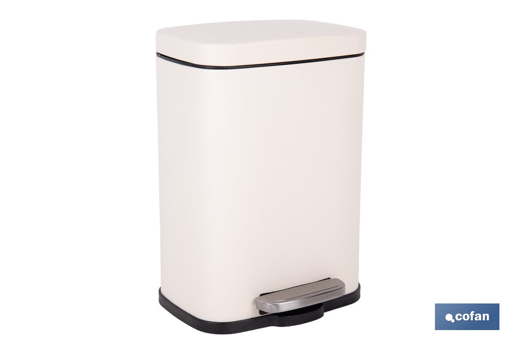 CUBO DE BASURA BEIGE CON PEDAL Y CUBO INTERIOR 5 L 21 X 18,5 X 30 CM