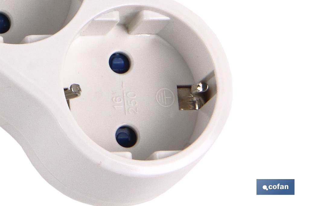 ADAPTADOR 3 VIAS FRONTAL SCHUKO CON INTERRUPTOR (3.500w)