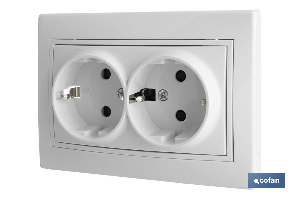BASE DOBLE BIPOLAR MODELO PACIFIC 16A250V CON OBTURADOR Y EMBORNAMIENTO POR TORNILLO