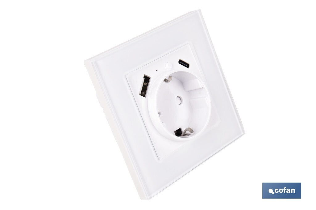BASE ENCHUFE CON PUERTO USB Y TIPO C WIFI
