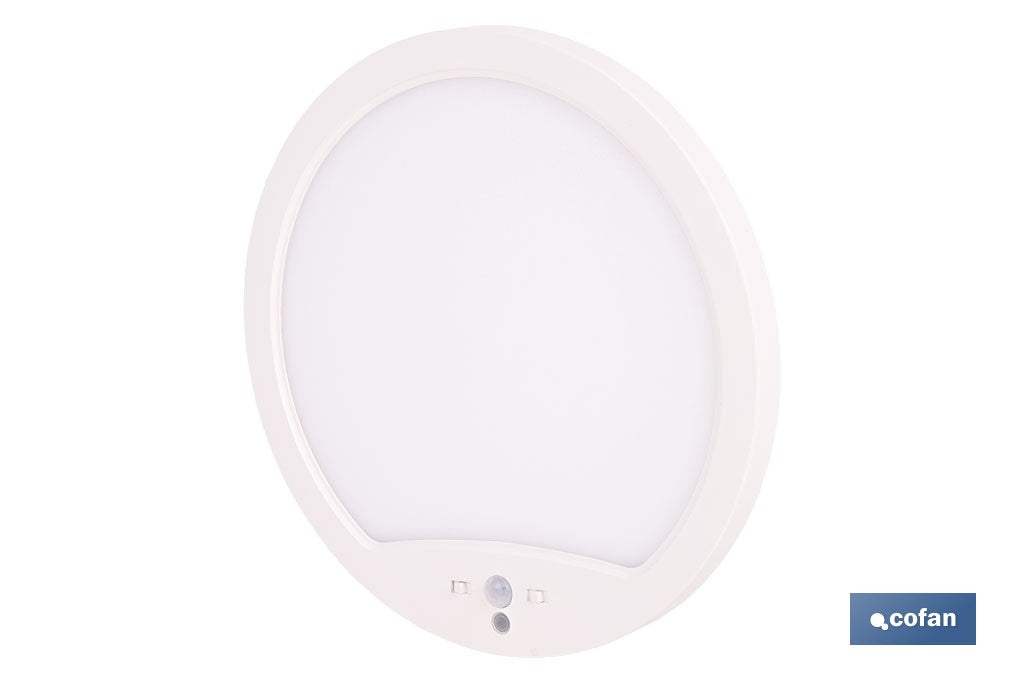 DOWNLIGHT DE SUPERFICIE BLANCO CON SENSOR DE PRESENCIA Y CREPUSCULAR 18 W Ø230 MM
