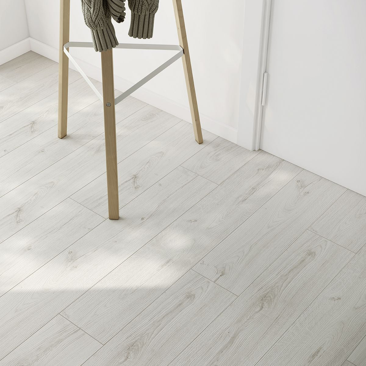 Suelo Laminado FINfloor Durable AC6 Roble Kalas Albar